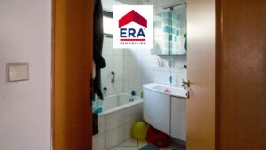 Bad mit Dusche