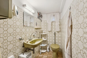 WC im Souterrain