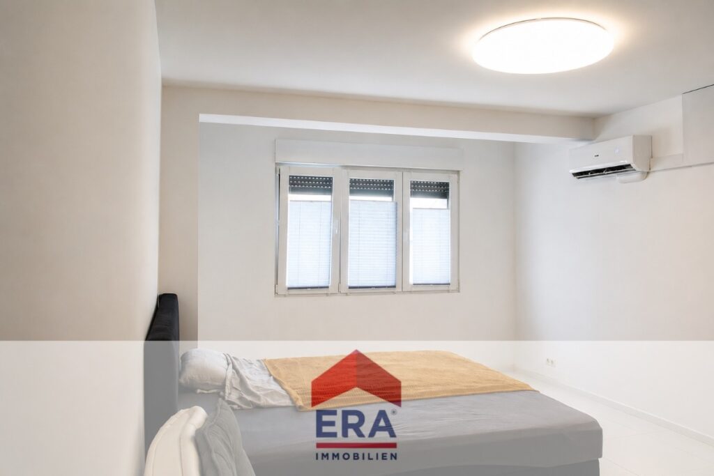 Schlafzimmer 1