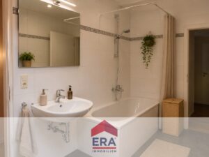 Badezimmer / 1.OG Wohnung