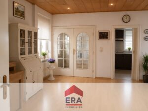 Wohnzimmer / 2 Wohnung im EG