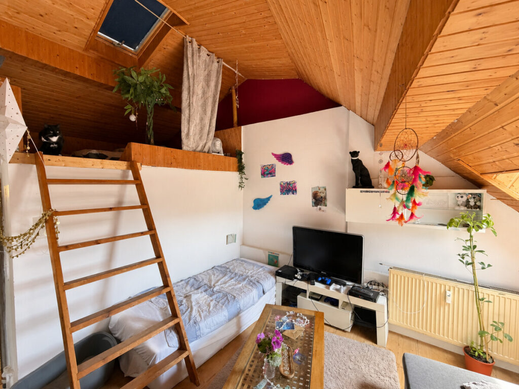 Anbau- Wohnung
