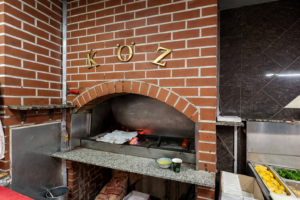 Holzkohlegrill