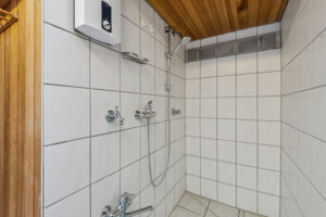 Duschbad im Keller